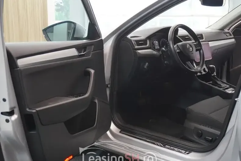 Skoda Superb din 2019 cu 167.200 km - oferta SKO102087 - foto 31