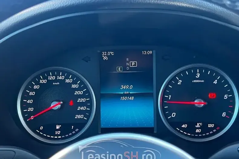 Mercedes-Benz 220 din 2020 cu 150.148 km - oferta MER103129 - foto 5