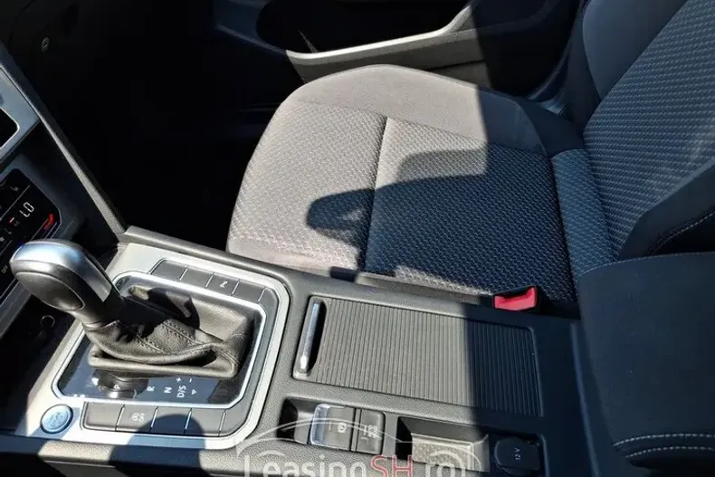 Volkswagen Passat din 2022 cu 157.304 km - oferta VOL100733 - foto 24