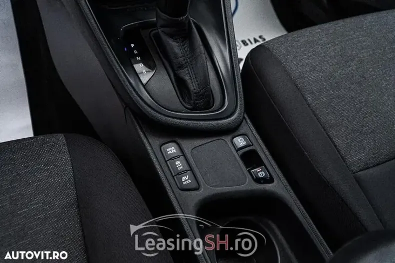 Toyota Yaris din 2021 cu 159.069 km - oferta TOY103056 - foto 37