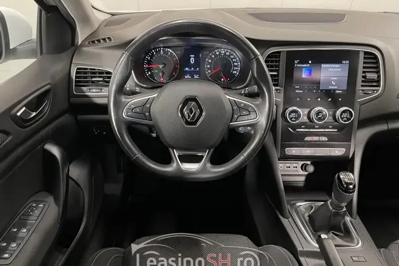 Renault Megane din 2023 cu 58.373 km - oferta REN102975 - foto 18