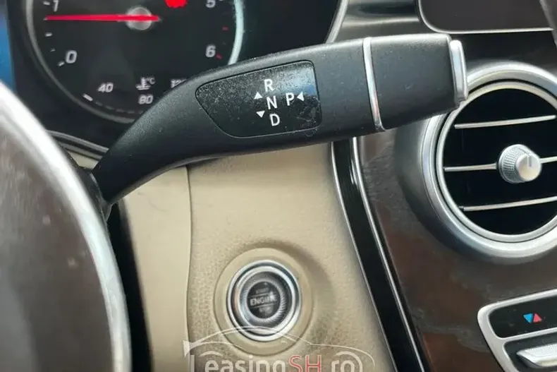 Mercedes-Benz 220 din 2019 cu 127.392 km - oferta MER101857 - foto 4