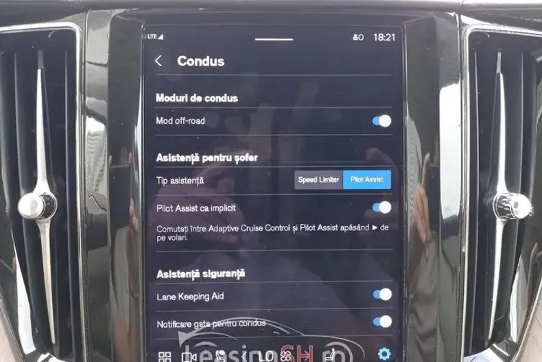 Volvo XC60 din 2022 cu 72.390 km - oferta VOL95920 - foto 18