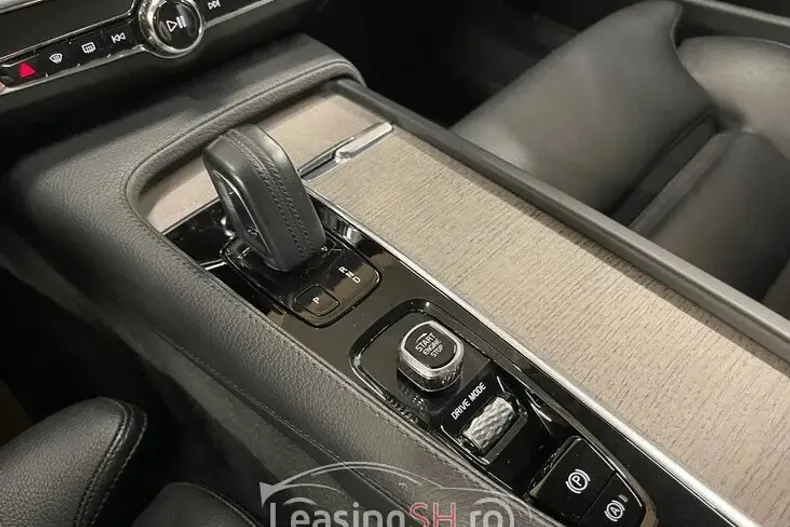 Volvo V90 din 2021 cu 103.132 km - oferta VOL101908 - foto 29