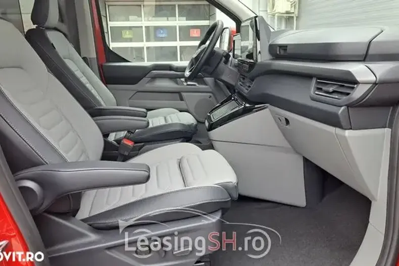 Ford Tourneo Custom din 2025 cu 1 km - oferta FOR93448 - foto 37