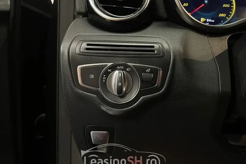 Mercedes-Benz 220 din 2021 cu 132.880 km - oferta MER102980 - foto 23