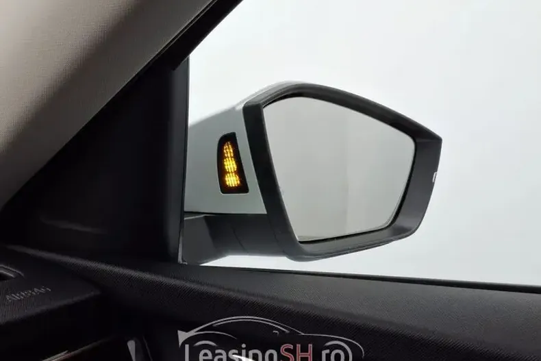 Skoda Kamiq din 2024 cu 30.222 km - oferta SKO103268 - foto 2