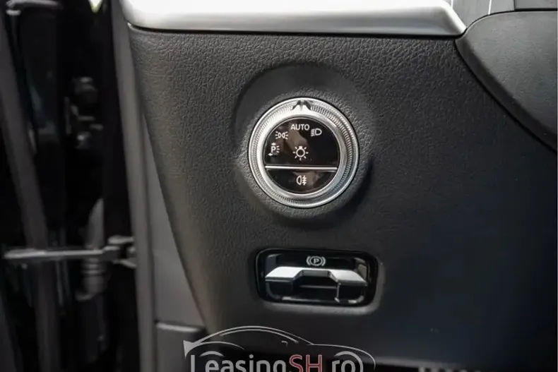 Mercedes-Benz 300 din 2024 cu 12.500 km - oferta MER98366 - foto 9