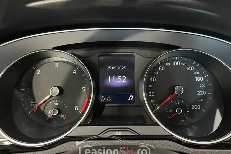Volkswagen Passat din 2020 cu 90.178 km - oferta VOL103154 - foto 23