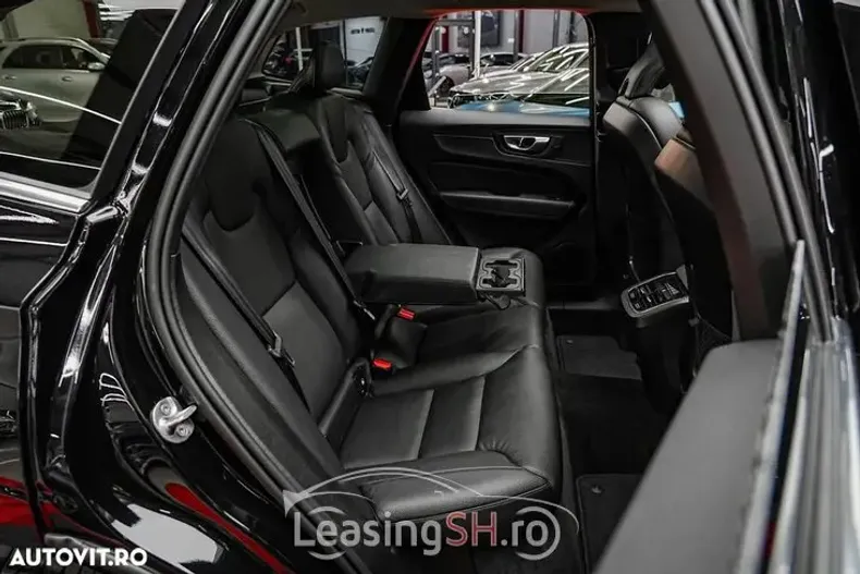Volvo XC60 din 2022 cu 119.000 km - oferta VOL103020 - foto 37