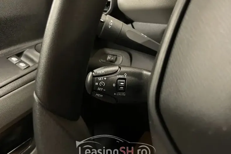 Peugeot Rifter din 2019 cu 97.098 km - oferta PEU101912 - foto 19