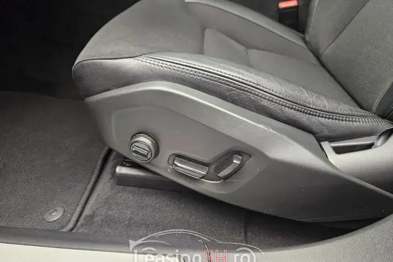 Volvo XC60 din 2021 cu 107.400 km - oferta VOL100259 - foto 27