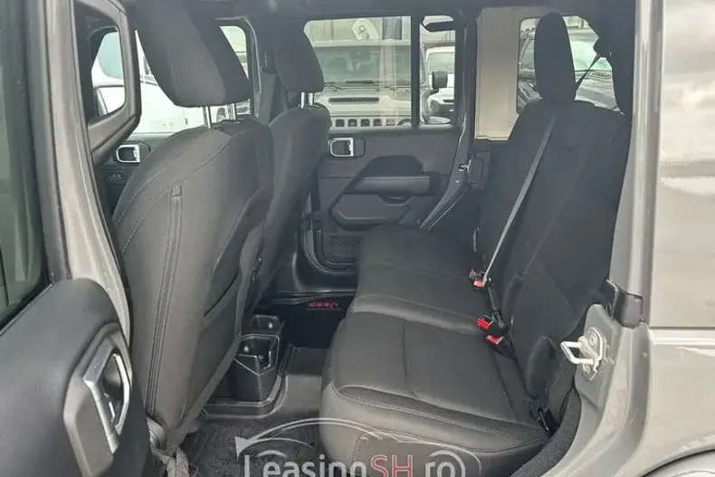 Jeep Wrangler din 2019 cu 153.765 km - oferta JEE100761 - foto 11