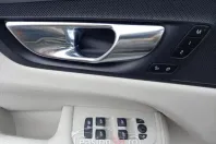 Volvo XC60 din 2022 cu 72.390 km - oferta VOL95920 - foto 25