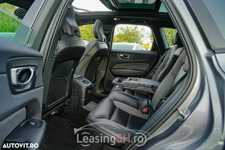 Volvo XC60 din 2020 cu 156.145 km - oferta VOL101794 - foto 28
