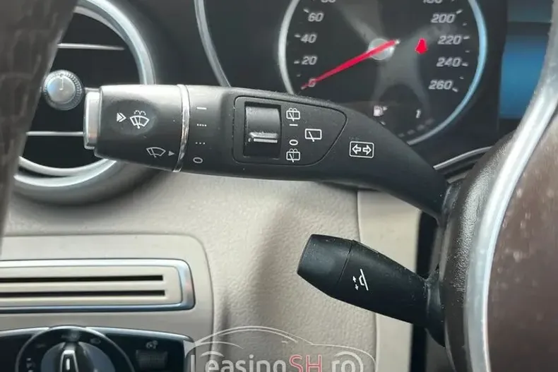 Mercedes-Benz 220 din 2019 cu 127.392 km - oferta MER101857 - foto 5