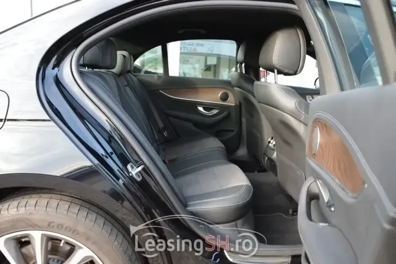 Mercedes-Benz 300 din 2020 cu 77.061 km - oferta MER96498 - foto 2