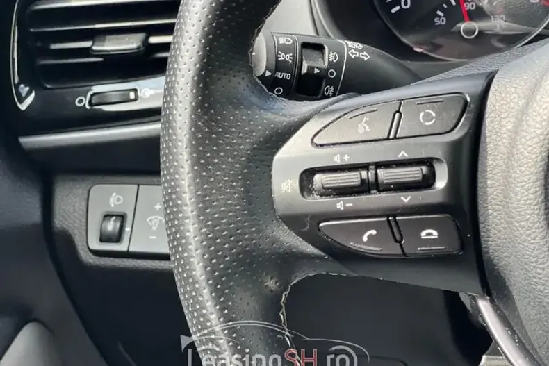 Kia Stonic din 2020 cu 49.895 km - oferta KIA102778 - foto 11