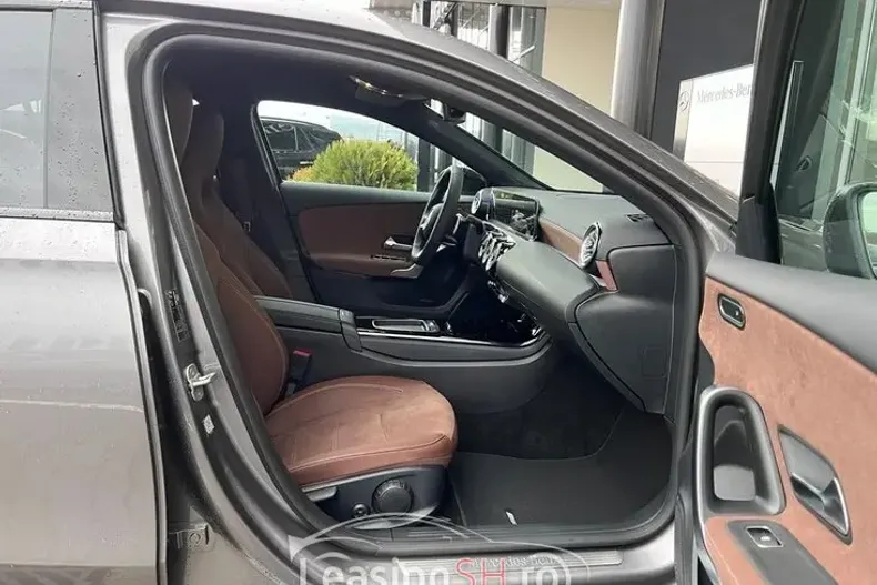 Mercedes-Benz 200 din 2024 cu 2.900 km - oferta MER94079 - foto 2