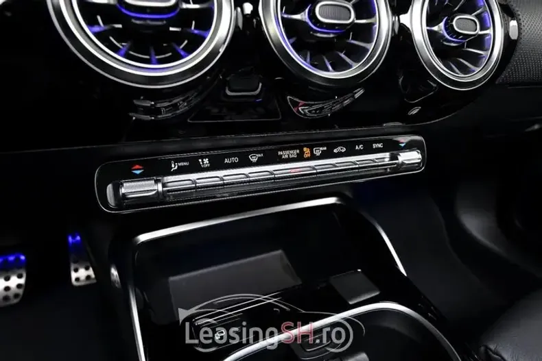 Mercedes-Benz 35 AMG din 2021 cu 26.000 km - oferta MER96659 - foto 15