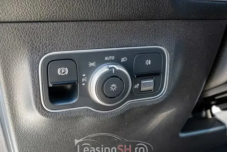 Mercedes-Benz 250 din 2024 cu 4.435 km - oferta MER98750 - foto 19