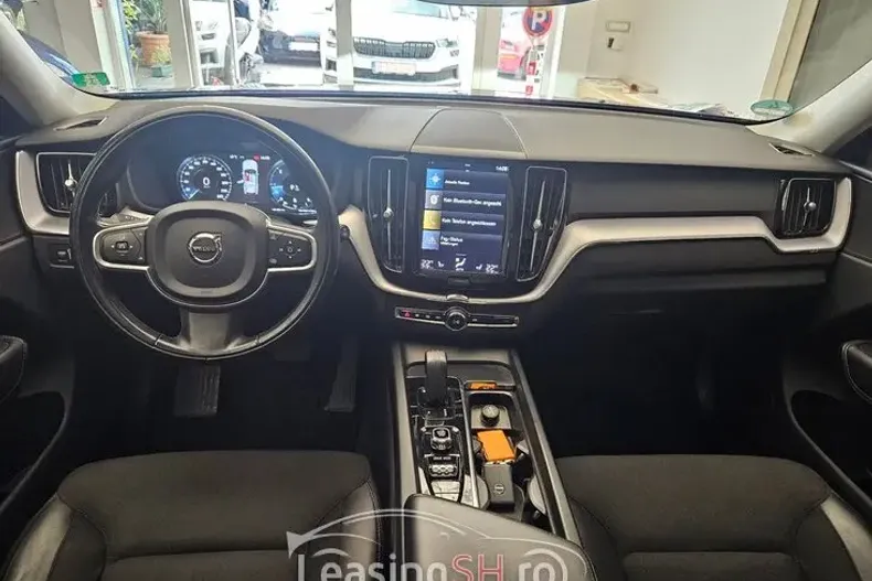 Volvo XC60 din 2021 cu 107.400 km - oferta VOL100259 - foto 8
