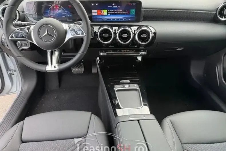 Mercedes-Benz 180 din 2025 cu 10 km - oferta MER97636 - foto 4