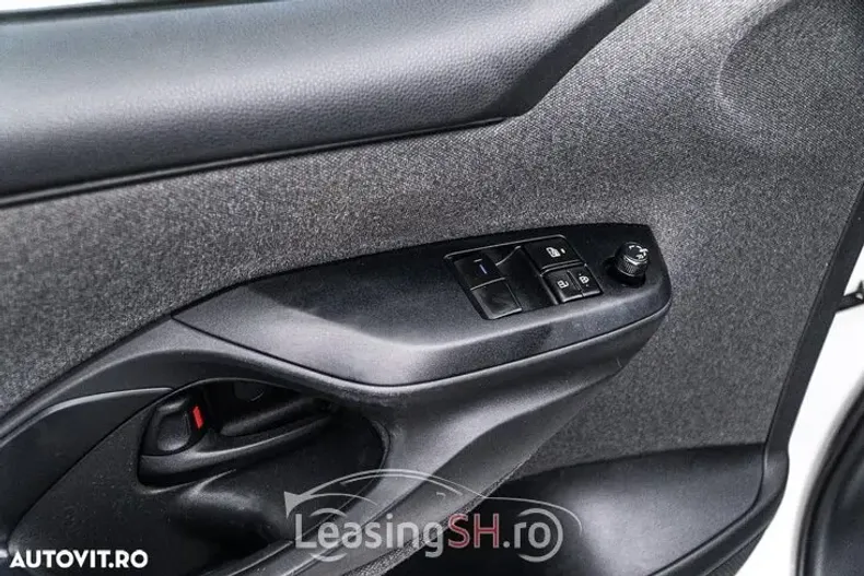 Toyota Yaris din 2021 cu 159.069 km - oferta TOY103056 - foto 10