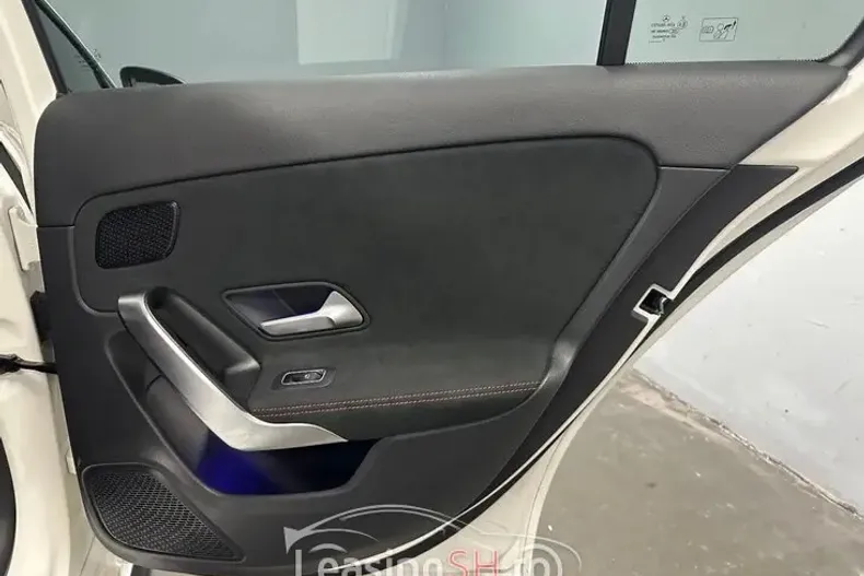 Mercedes-Benz 35 AMG din 2021 cu 66.300 km - oferta MER96965 - foto 25