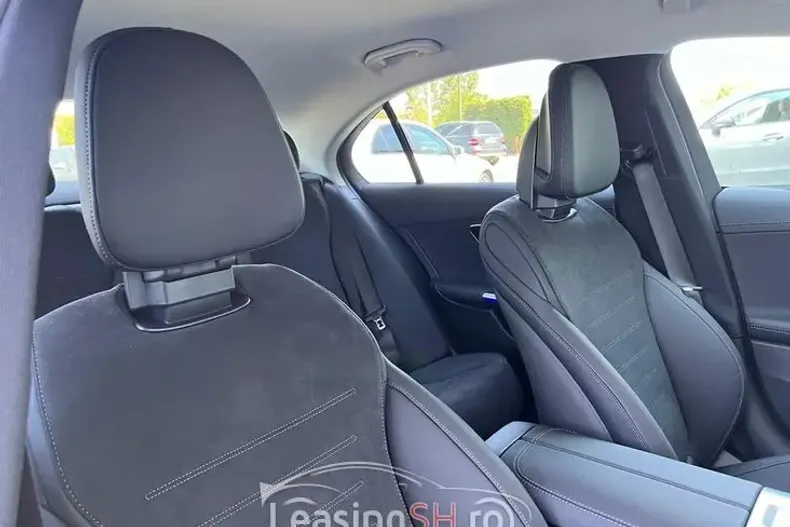 Mercedes-Benz 300 din 2024 cu 10.000 km - oferta MER102513 - foto 14