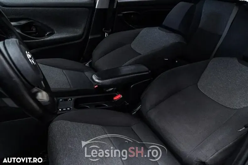 Toyota Yaris din 2021 cu 159.069 km - oferta TOY103056 - foto 6