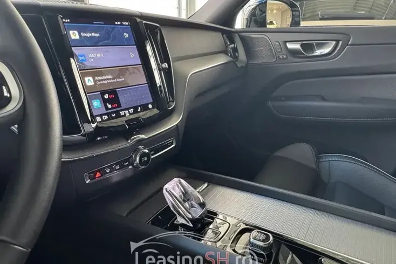 Volvo XC60 din 2023 cu 74.000 km - oferta VOL103145 - foto 4