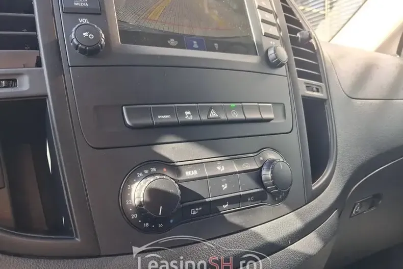 Mercedes-Benz Vito din 2023 cu 46.900 km - oferta MER102945 - foto 11