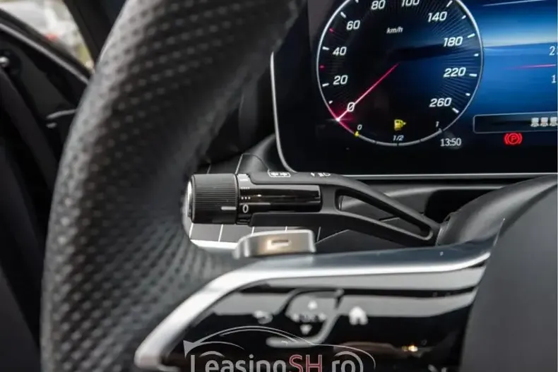 Mercedes-Benz 300 din 2024 cu 12.500 km - oferta MER98366 - foto 15