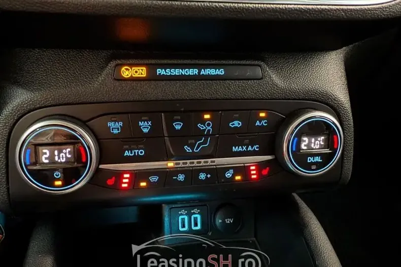 Ford Focus din 2021 cu 159.000 km - oferta FOR102077 - foto 27