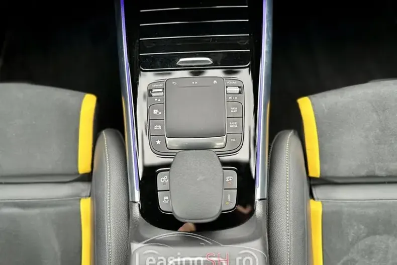 Mercedes-Benz 45 AMG din 2022 cu 9.900 km - oferta MER96369 - foto 17