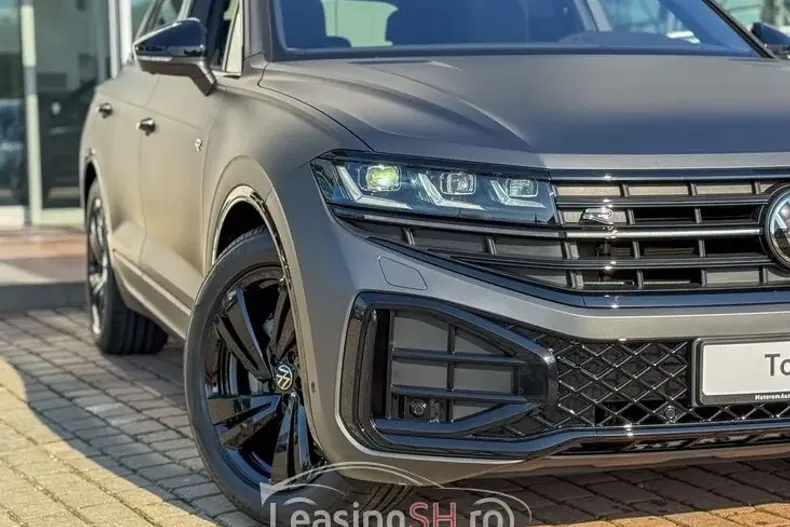 Volkswagen Touareg din 2025 cu 1 km - oferta VOL102399 - foto 28