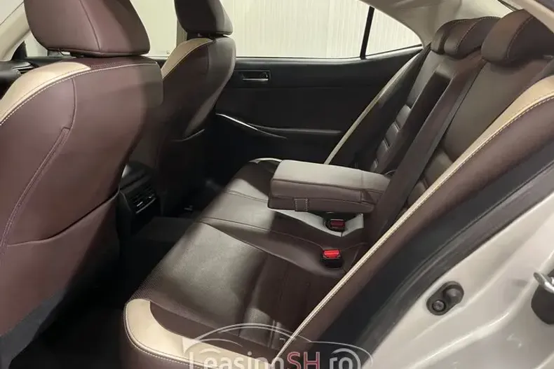 Lexus Seria IS din 2019 cu 168.046 km - oferta LEX103169 - foto 21