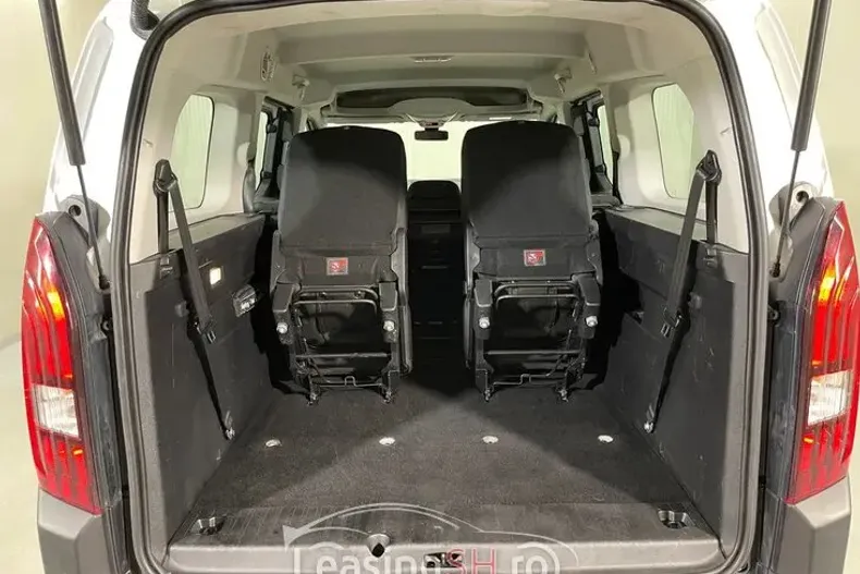 Peugeot Rifter din 2019 cu 97.098 km - oferta PEU101912 - foto 24