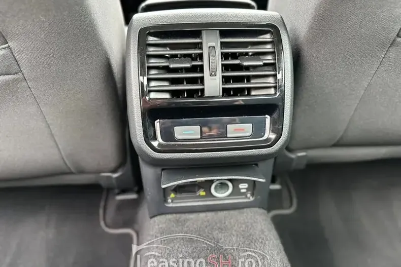 Volkswagen Passat din 2021 cu 144.876 km - oferta VOL101614 - foto 5