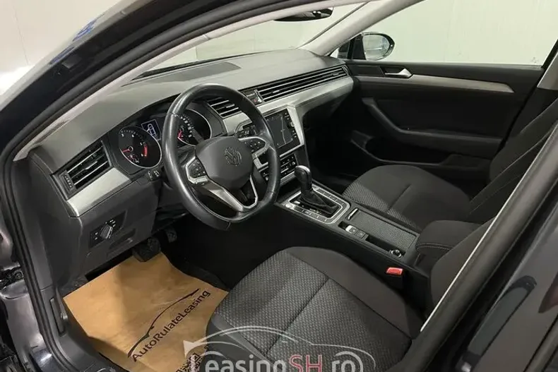 Volkswagen Passat din 2021 cu 82.365 km - oferta VOL101926 - foto 18