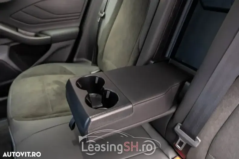 Ford Focus din 2025 cu 5.700 km - oferta FOR103182 - foto 12