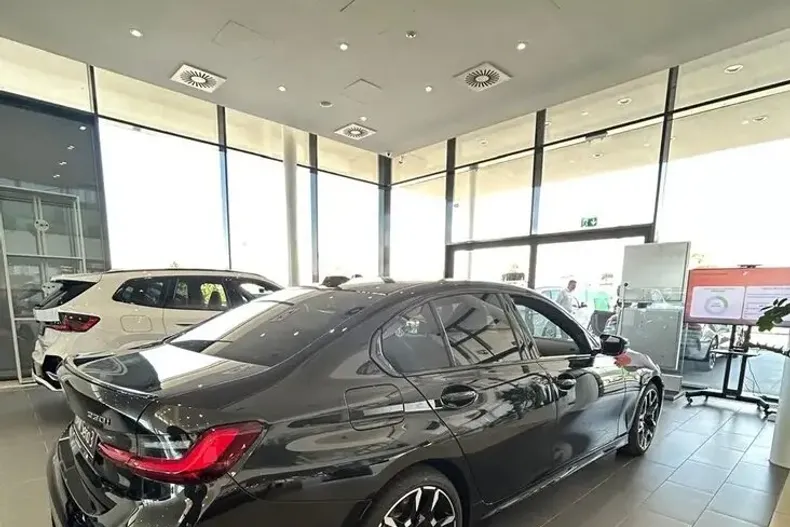 BMW 330i din 2025 cu 1 km - oferta BMW102129 - foto 5