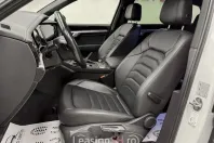 Volkswagen Touareg din 2019 cu 142.000 km - oferta VOL95356 - foto 29