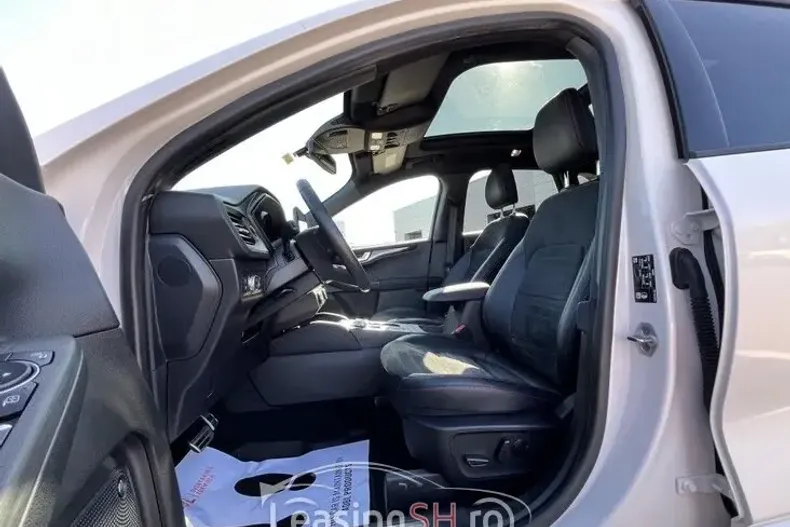 Ford Kuga din 2020 cu 130.851 km - oferta FOR102859 - foto 5