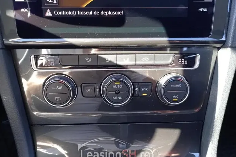 Volkswagen Golf din 2019 cu 72.596 km - oferta VOL102065 - foto 19