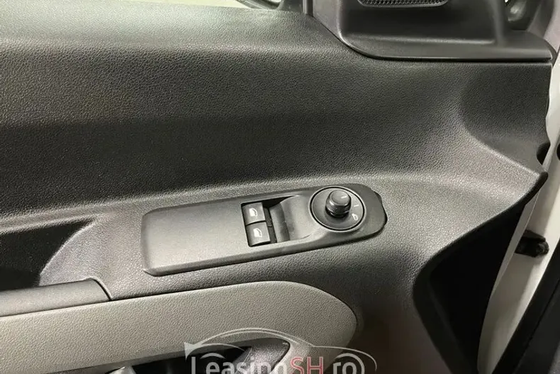 Peugeot Rifter din 2019 cu 97.098 km - oferta PEU101912 - foto 23