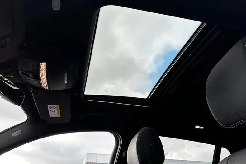 Mercedes-Benz EQC din 2022 cu 26.500 km - oferta MER96367 - foto 2