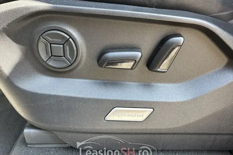 Volkswagen Touareg din 2019 cu 118.000 km - oferta VOL101573 - foto 18