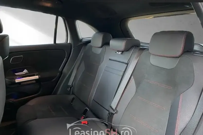 Mercedes-Benz EQA din 2023 cu 4.950 km - oferta MER99551 - foto 5